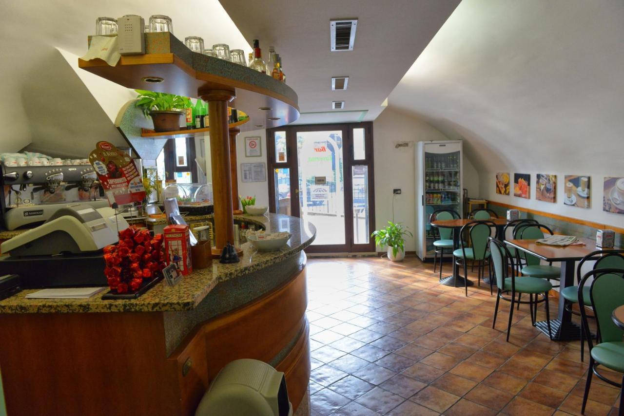 Taverna Affittacamere Gardone Riviera Kültér fotó