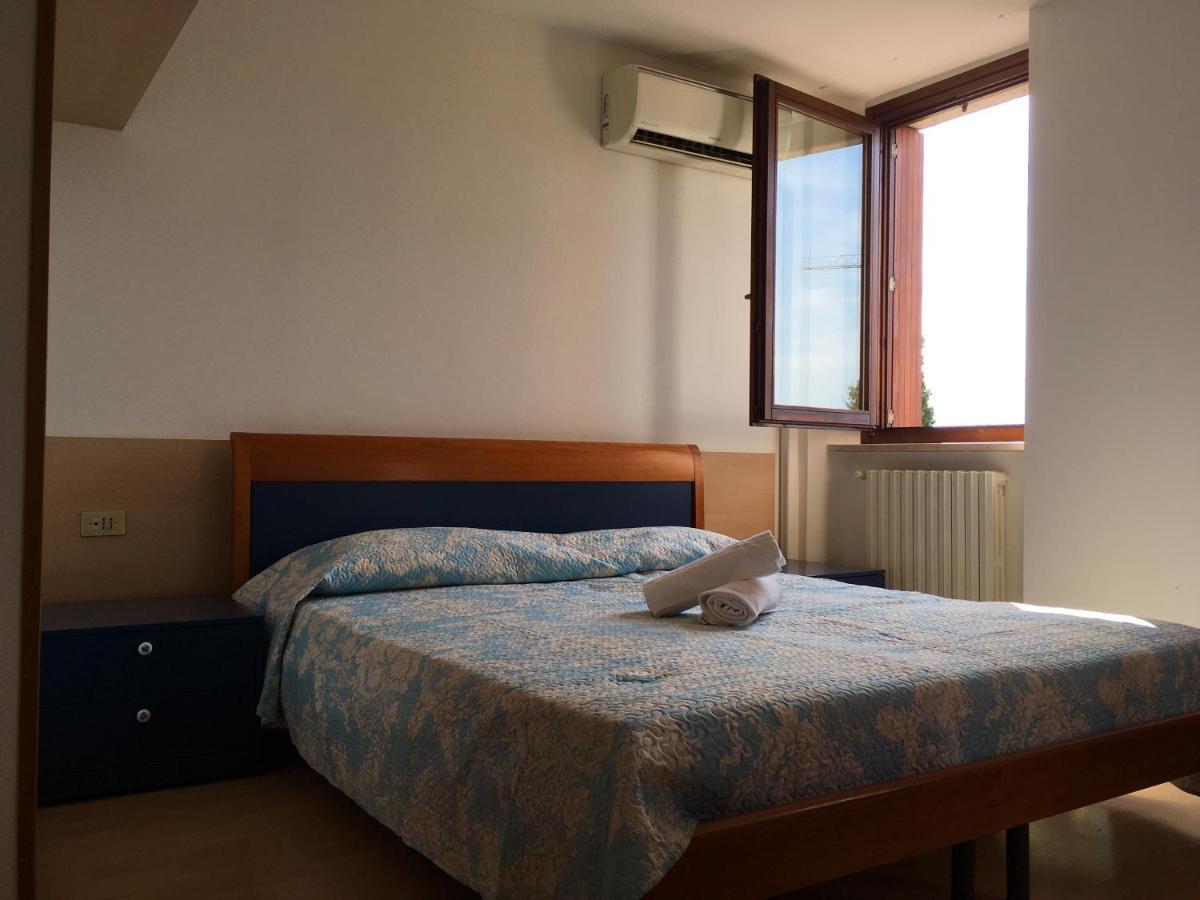 Taverna Affittacamere Gardone Riviera Kültér fotó