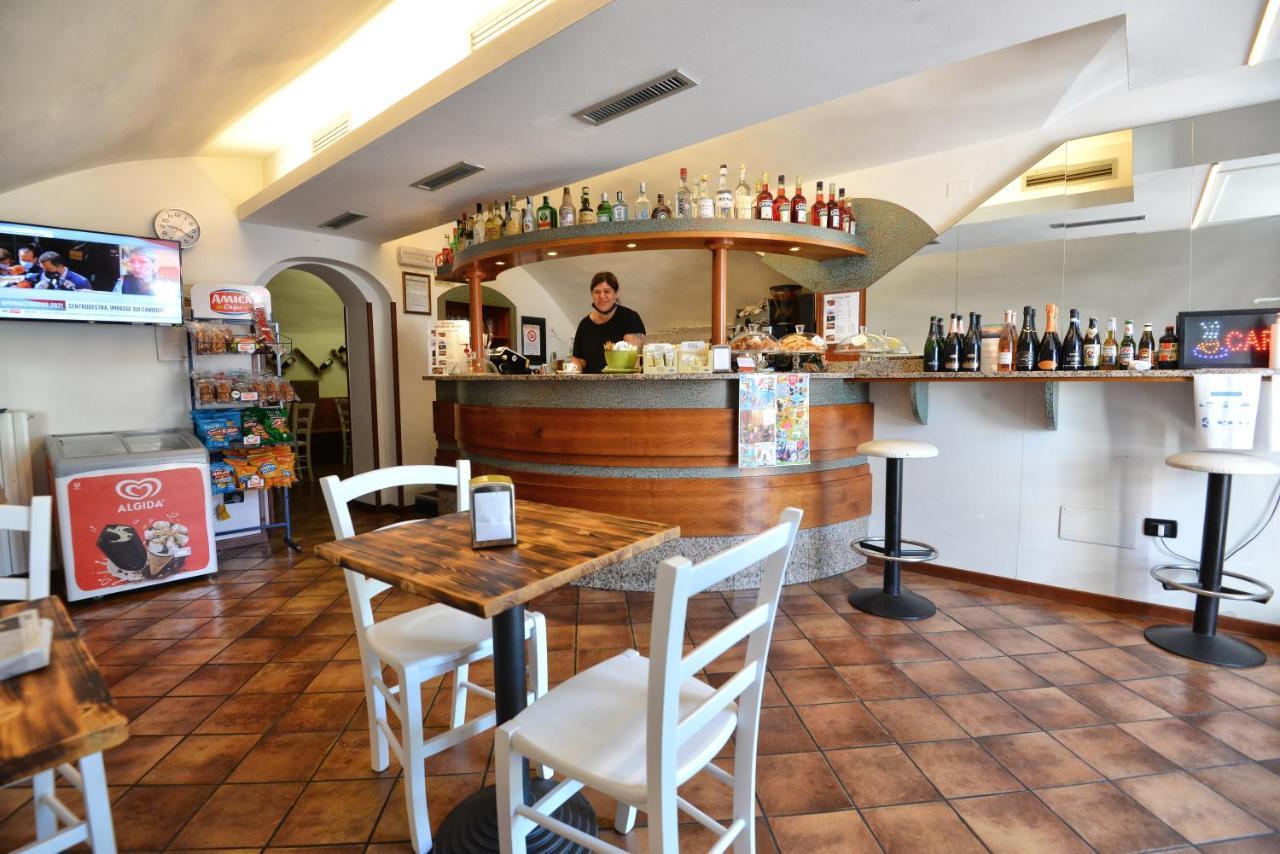 Taverna Affittacamere Gardone Riviera Kültér fotó