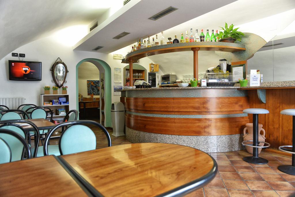 Taverna Affittacamere Gardone Riviera Kültér fotó